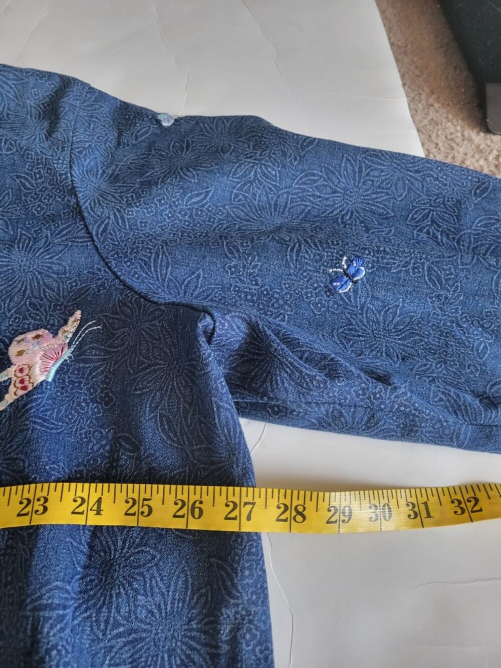 Susan Graver Western Blue Butterfly Embroidered Denim Long Sleeve Top Size 3X - Picture 11 of 12